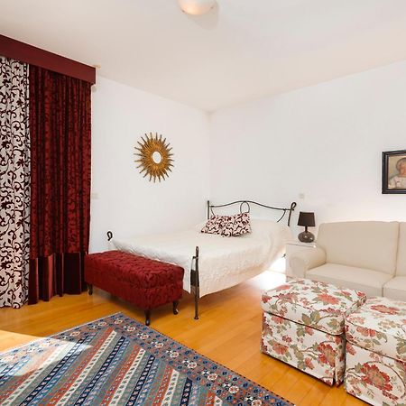 Apartment Oliva Allegra Split Bagian luar foto